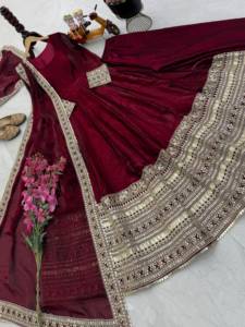 Traje de lujo Anarkali de seda georgette color granate con bordado pesado de oro Zari, vestido largo acampanado para bodas indias y pakistaníes - Product Image 6