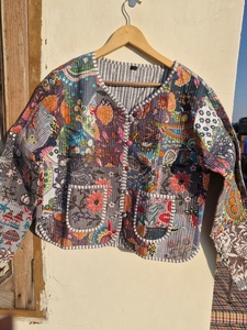 Reversible Cotton Bomber <b>Jacket</b> Women's <b>Quilted</b> <b>Jacket</b> with Animal <b>Pattern</b> Hooded Collar Eco-Friendly Regular Length - Product Image 1