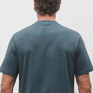 Camiseta de moda al por mayor para hombre, cómoda para el día a día y con un estilo moderno, con tela de alta calidad y diseño suave para el verano. - Product Image 5