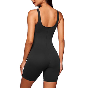 Mono de yoga sin costuras negro atlético con cuello redondo y pantalón corto tipo ciclista, color taupe acanalado, para entrenamiento - Product Image 3