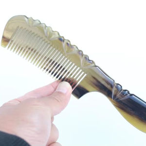 Cadeaux : Peigne à cheveux en corne de buffle naturelle, fait main, de qualité supérieure, poli, taille personnalisée - Product Image 4