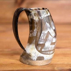 Chope à bière en corne de Viking polie, écologique, en corne naturelle, artisanale, de luxe, d'inspiration médiévale, avec logo de Noël, anti-fuite - Product Image 4
