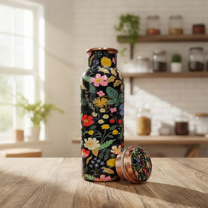 Botella de Agua de Cobre Puro con Acabado de Mármol Negro |   Botella Reutilizable Ecológica a Prueba de Fugas con Tapa para Oficina, Gimnasio y Viajes - Product Image 2