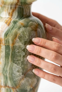 Vase à fleurs en onyx vert naturel, modèle classique fait main, pour remise de diplôme, Halloween, vente en gros, logo personnalisé, décoration intérieure - Product Image 4