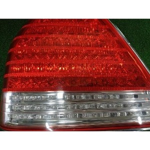 ไฟท้ายมือสองของรถยนต์อีควัส รุ่นซ้าย 924013B501 - Product Image 4