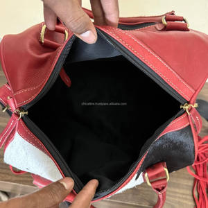 Nouveau sac bandoulière Speedy moyen en cuir véritable, design western, travaillé à la main, avec franges rouges et concho turquoise, sac de voyage en cuir de vachette - Product Image 6