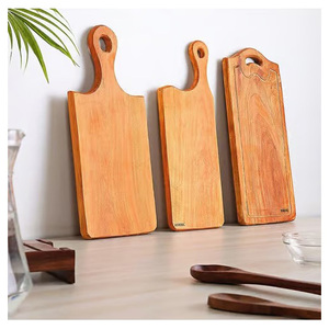 Planche à découper en bois tendance, élégante et très demandée - Product Image 2