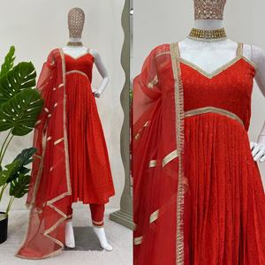 Tendance moderne Tabby Organza Impression numérique Salwar Kameez Robe rouge Palazzo Dupatta avec Dori Latkan Work Micro Liner pour les fêtes - Product Image 1