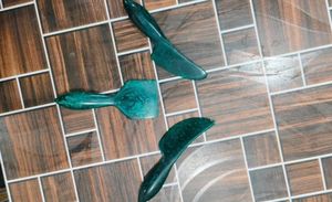 Juego de Cuchillo y Tenedor para Queso de Resina, Diseño Elegante con Mango Plano Brillante, Ergonómico, Apto para Lavavajillas y Microondas, Duradero - Product Image 4