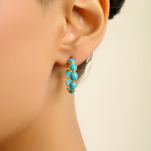Pendientes de aro en forma de C con turquesa delicada de calidad premium, regalo para ella, nueva colección de joyería hecha a mano en oro amarillo de 18 quilates - Product Image 2