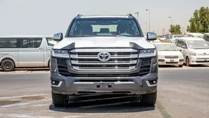 ข้อเสนอที่ดีที่สุดสำหรับ LandCruiser LC300 VXR ปี 2025 เครื่องยนต์ดีเซล 3.3 ลิตร ทวินเทอร์โบ V6 ตัวเลือกครบครัน ระบบขับเคลื่อน 4 ล้อ - Product Image 4