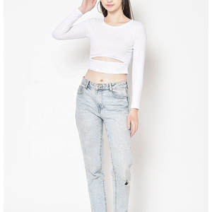 Blusa Corta Blanca de Manga Larga para Mujer con Detalle Recortado, Cuello Redondo, Tejido de Punto, Estilo Casual, Color Sólido, Ajuste Elástico - Product Image 3