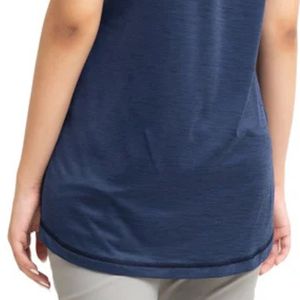 T-shirt pour femme bleu marine à manches courtes et col rond, ourlet incurvé, coupe décontractée, basique, léger, mode féminine estivale - Product Image 5