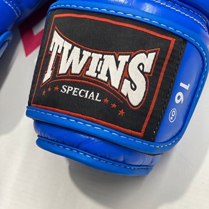 Guantes de Boxeo MMA de Alta Calidad, Modelo Blue Air Flow Twins, Nuevo Diseño, Logotipo Personalizado, Cuero Genuino de Vaca, para Sparring y Artes Marciales - Product Image 3