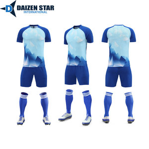 Uniforme de Fútbol DSI Personalizado, 100% Poliéster Transpirable, Manga Corta, Diseño a Cuadros/Color Sólido, Primavera, para CLUBES - Product Image 2