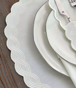 Sets de Nappes et Serviettes en Lin Traditionnel Brodé Lavable Personnalisé, Motif Géométrique, Bordure Festonnée Blanche, pour Mariage, Vente en Gros - Product Image 2