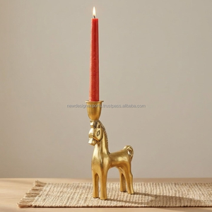 Portavelas Artesanal de Aluminio con Forma de Caballo, Acabado Dorado, Escultura Ecuestre para Decoración Navideña del Hogar - Product Image 3