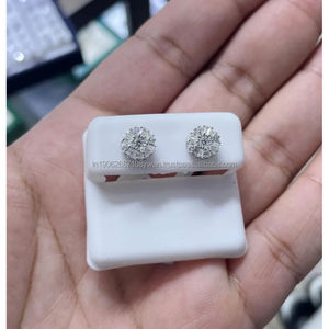 Pendientes de tuerca de Plata de Ley 925 ostentosos de lujo Moissanite Diamond Cluster Studs Pave Hip Hop Style Everyday Wear Declaración brillante - Product Image 1