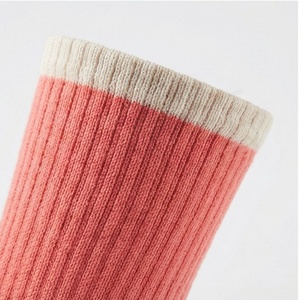 Calcetines de Hombre, Estilo Deportivo, Color Coral Sólido, Tejido Transpirable de Algodón y Elastano, para Uso Diario, Primavera - Product Image 4