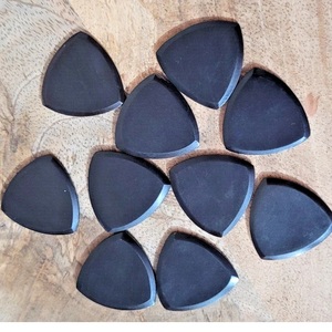 Plectres en corne de buffle naturelle, conçus pour une utilisation longue durée sur guitare, plectres en corne de bœuf de formes personnalisées et finition naturelle - Product Image 3