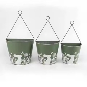 Ensemble de 3 pots à fleurs suspendus en métal, design rustique vert avec motif de lapin, pour une utilisation en intérieur et en extérieur, pot de plantation suspendu - Product Image 1