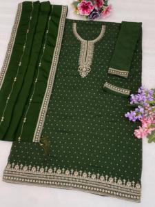 Nouvelle Kurta droite à col rond brodée de fleurs et ornée de paillettes, avec Sahara et Dupatta - Product Image 5