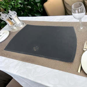Set de table en cuir végétalien motif feuille de palmier tropicale, irrégulier, écologique et imperméable pour une ambiance de luxe - Product Image 4