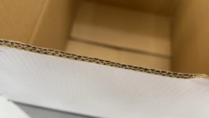 Boîte d'emballage en carton ondulé robuste pour huile moteur avec poignée - Boîte en carton personnalisée pour le transport et le stockage d'huile moteur - Product Image 4