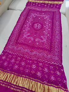 Dupatta en soie pure Rai Dana Bandhani, look royal - Product Image 3