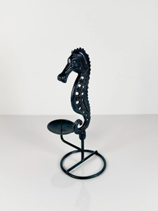 Portavelas de Metal con Diseño de Caballito de Mar Negro, Decoración Artística para el Hogar, Ideal para Decoración de Interiores y Ocasiones Especiales - Product Image 1