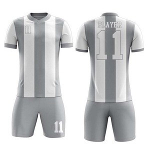 Vente en gros de maillots de football de haute qualité à prix abordable, fournisseur de vêtements avec motifs personnalisés, ensemble de tenues d'entraînement, uniformes de football - Product Image 1