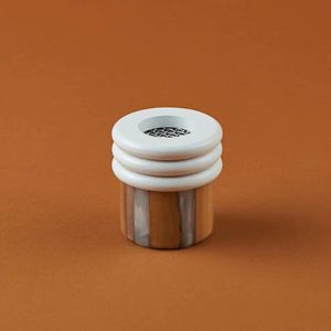 เตาเผาบัคฮูร์แบบอาหรับทำมือคุณภาพพรีเมียม ArtisanVibe พร้อมฐานวางเครื่องหอมตกแต่ง ของขวัญอิสลามสำหรับเทศกาลอีดและรอมฎอน ทำจากไม้จันทน์หอม - Product Image 1