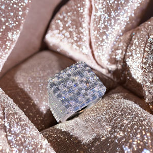 Bague de fiançailles et de mariage hip-hop pour homme en argent sterling 925 plaqué or, entièrement sertie de moissanite taille brillant de luxe, forme carrée personnalisée - Product Image 5