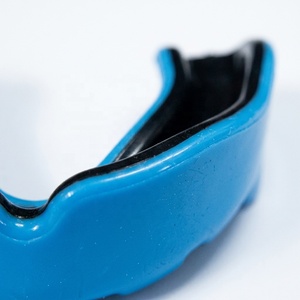Protège-dents confortable pour le cricket, protège-dents flexible pour le football, protège-dents sécurisé pour la boxe, protège-dents en silicone durable - Product Image 3