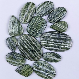 Hermosas piedras de labradorita pulidas al por mayor, piedras de palma llamativas para trabajadores energéticos y regalos, bolas decorativas. - Product Image 5
