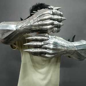 Gants de chevalier médiévaux en acier inoxydable plaqué argent, style antique, armure de bras moulée, objet de collection artistique - Product Image 5