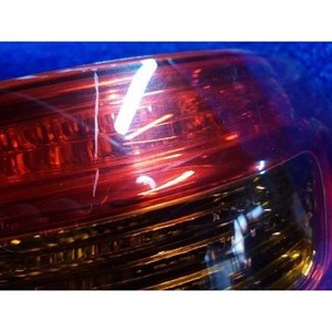 Feu arrière combiné extérieur droit d'occasion Cadenza OEM 924023R000 - Product Image 2