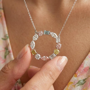 Collar con Colgante de Diamantes de Varias Formas en Oro Blanco con Piedras Amarillas y Rosas, Joyería Elegante y de Lujo para Mujer - Product Image 4