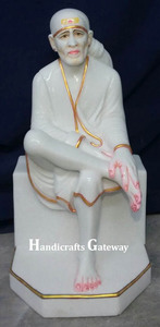 Magnifique statue de Sai Nath en marbre blanc Makrana, design unique fait à la main, surface lisse et brillante, utilisée pour la décoration des festivals - Product Image 2