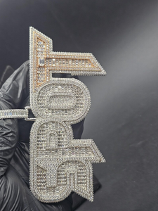 Pendentif personnalisé de luxe en moissanite et diamant, en argent 925 plaqué rhodium, collier statement hip-hop glacé, bijoux fins, cadeau - Product Image 3