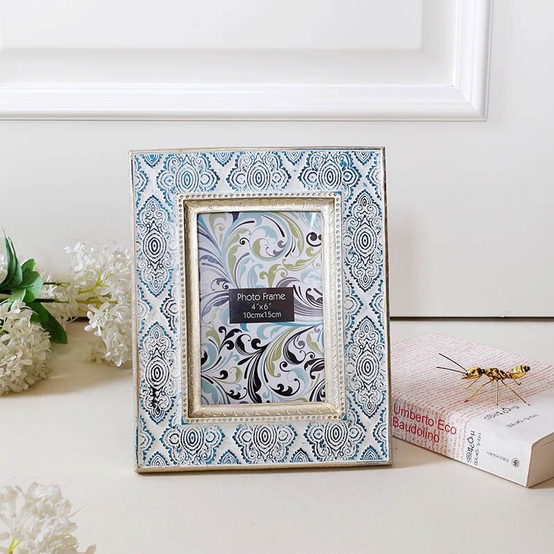 identique à l'image