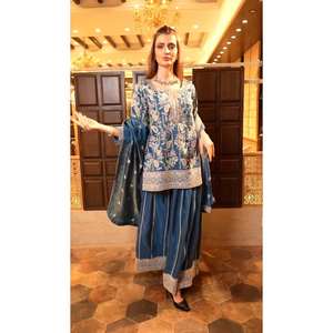 Conjunto de Traje de Diseñadora para Mujer con Bordado y Trabajo de Secuencia de Codificación - Product Image 6