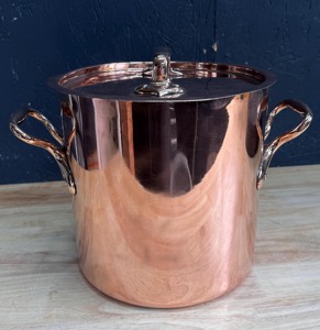 Copper Casserole Pot Round Shape With Lid Durable Metal Cookware Stainless Steel Handle Polished Exterior - Product Image 1