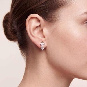 Élégantes boucles d'oreilles demi-lune en diamants de laboratoire de 3,00 CTW serties en or rose 9 carats – Design de bijoux de mode haut de gamme - Product Image 3