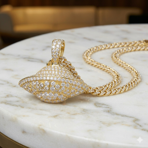 Colgantes UFO Personalizados con Diamantes Cultivados en Laboratorio en Oro de 10K, Amuletos con Temática de Astronauta Estilo Hip Hop, Joyería Fina Unisex para Uso Diario - Product Image 3