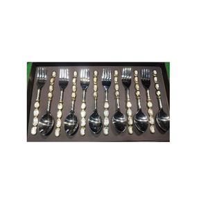 Ensemble de 6 cuillères de service en acier inoxydable avec manches décoratives en laiton, compatibles lave-vaisselle, ustensiles durables pour salade et buffet, idéal comme cadeau - Product Image 5