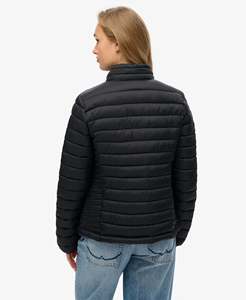 Chaqueta de invierno acolchada personalizada para mujer, ropa informal premium para exteriores, a prueba de viento, con cierre de cremallera y bolsillos laterales. - Product Image 2