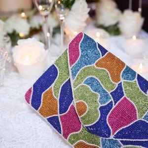 Sac coloré indien fait main perlé, artisanat ethnique de luxe, poignée baguette en perles de verre, durable, tendance, accessoires de mode en cristal - Product Image 6