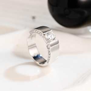Bague signet en moissanite de style moderne, coupe ronde de 6.5MM, en argent 925 pour femmes, cadeau de demande en mariage pour les amoureux - Product Image 3