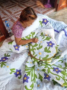 Wholesale Custom Wildflower Hawaiian <b>Quilt</b> Blue Violet Floral Applique Cotton Bedspread Hand Quilted Botanical <b>Bedding</b> - Product Image 3